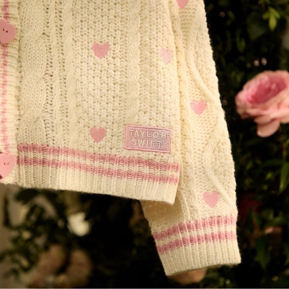 Taylor Swift Lover Heart Cardigan ~ Perfect Valentines’s Day Anniversary Gift 💝 - Picture 9 of 16